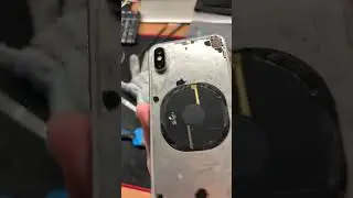 Тріснутий iPhone X після Різдва😱 