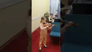 Первая репетиция у малышек. Стараются!❤️ Готовимся к Новогоднему концерту✨️