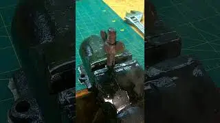 The right way to unscrew a rusted bolt or nut. 