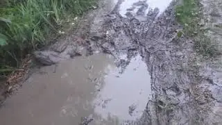Дрифт без резины по грязи !!!