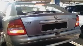 Не горит на крышке багажника свет тормоза Opel Astra G CC 16v 1.8л