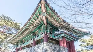 A hike up to Sukjeongmun Gate, the north gate of the Seoul Fortress Wall in Seoul, South Korea