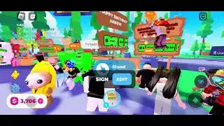 Getting donated by @ItsMeAKrow in his birthday stream! #roblox #plsdonate