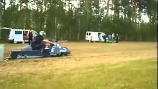 на снегоходе ямаха летом по траве