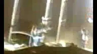 Raise You Hand Together! RIR en vivo!