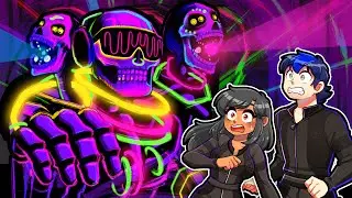 SNEAKING to a SPOOKY PARTY in Roblox!