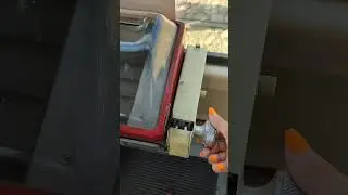 Кинул пятачок, провернул ручку, оторвал билетик :)