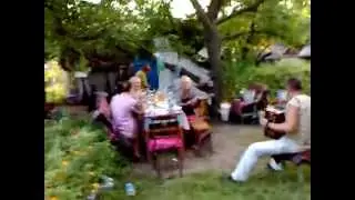 Хорошо в деревне летом,пахнет сеном и ......