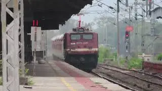 First Capture of LHB DEE Garibrath Express !! High Rise WAP 4 !!