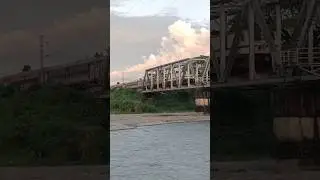 High Speed Train Cross the Bridge💥🔥💥#shorts#railway#viral