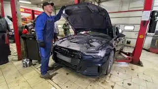 Обслуживание Audi A6 в автосервисе Автомолот, замена масляного фильтра и моторного масла на Mapetrol