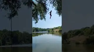 Прыжок с 3-ей ветки в воду. #shorts