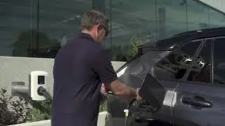 Toyota RAV4 PHEV demo charging