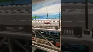 Пассажирский поезд едет в музее поездов 1.