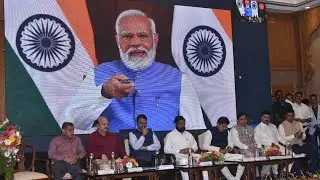Best Marathi Anchor Mayuri Malandkar hosting PM Suraj Portal Launch Live Screening - Maharashtra
