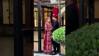 Smile Please Newly married Couple 👫 With Photographer