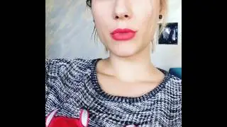 Я спрячу вас в коридорах ( стихотворение о любви)
