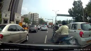 Traffic lights are great spots to use your mobile phone - demonstration