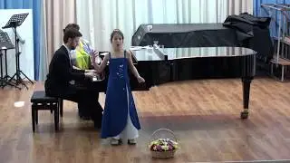 2017-05-27. Отчетный концерт в ДШИ им. Шуберта. Санта Лючия. Летний вальс.