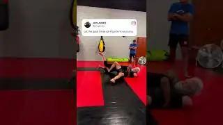 Jon Jones was holding his own against jiu-jitsu legend Gordon Ryan 🤝 