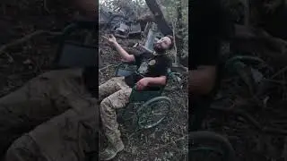 нашли на позиции ВСУ коляску и подарили ее соколу