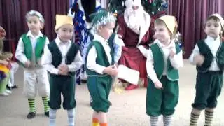 Новогодний праздник 2-я средняя 18-й садик часть2