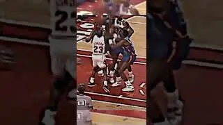 MJ Over 3 Defenders 😈