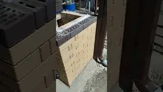кладка печи под казан из кирпича в мангальном комплексе