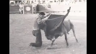 Fotos inéditas do ep como se pegar um touro a unha(os super gênios da mesa quadrada ) de 1971