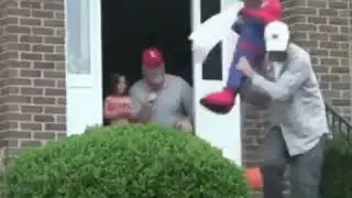 Жестко надурил соседей!