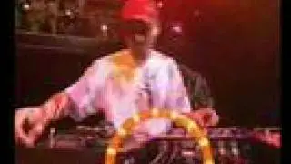 GIT HYPER - THE COMEDY FACTORY SOLOS 2005