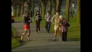 humour Caméra cachée _ Une belle fille en mini jupe