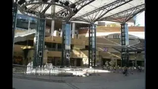 U2