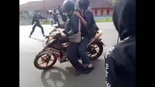 STM BZAD 117(kiri) VS STM TAMSIS 62(kanan)