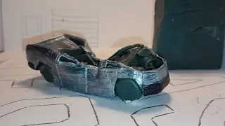 Разбил Теслу кибертрак из пластилина/smashed a Tesla Cybertruck made of plasticine