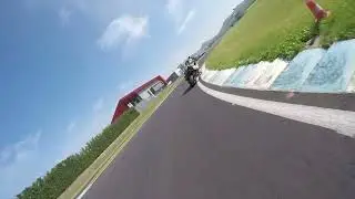 Kawasaki ZX 10 R de 2009 en caméra embarquée