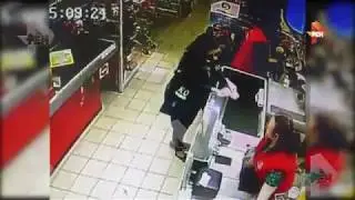Илона Новоселова покупала алкоголь в магази