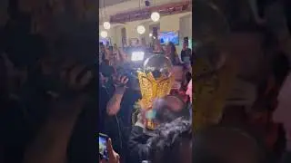 Dursun Özbek, Galatasaraylılar Cemiyeti’ne şampiyonluk kupasını kucağında getirdi