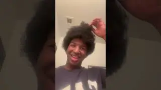 Detangling your hair be like….