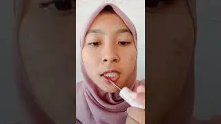 Lip cream hanasui shade Creamy peach, bagus di sawo matang? 