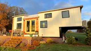 Amazing Beautiful Off-Grid Living in their Mitchcraft THOW | Tiny House Concepts