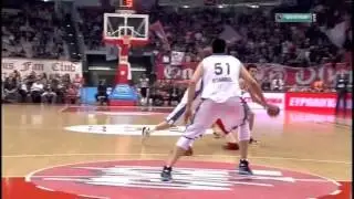 Brent Petway head above the rim dunk