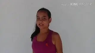 Dançando a paradinha de Anitta💃