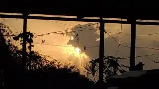 Fire cloud - Dhyan se dekhiye muh se aag nikalte hue.