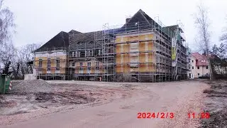 Ютербог. Здание школы N71 в строительных лесах.3.02.2023