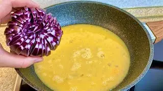 Fügen Sie einfach die Eier zu roten Zwiebeln hinzu!Neues günstiges und herzhaftes Rezept!Sehr lecker