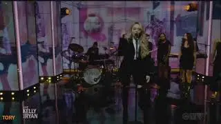 Sabrina Carpenter – Sue Me (Live from The Kelly and Ryan Show)