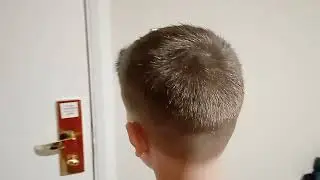 Стильная прическа мальчику! Жизнь украинских беженцев в Ирландии. Just Mom