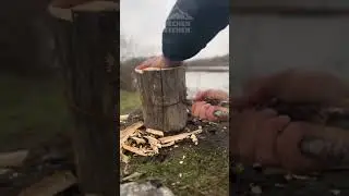 Финская свеча топором