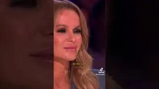 Le canta a Jesús.